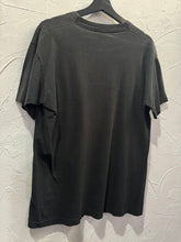 90s Skull and Barbwire Graphic TShirt. Large