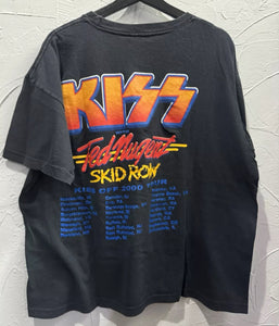 2000 KISS Farewell Tour Band TShirt. XLarge